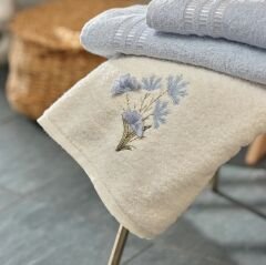 Karaca Home Flower 3D Nakışlı 6 Parça Aile Banyo Seti Mavi